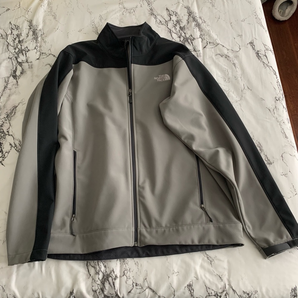 Men’s North Face Jacket